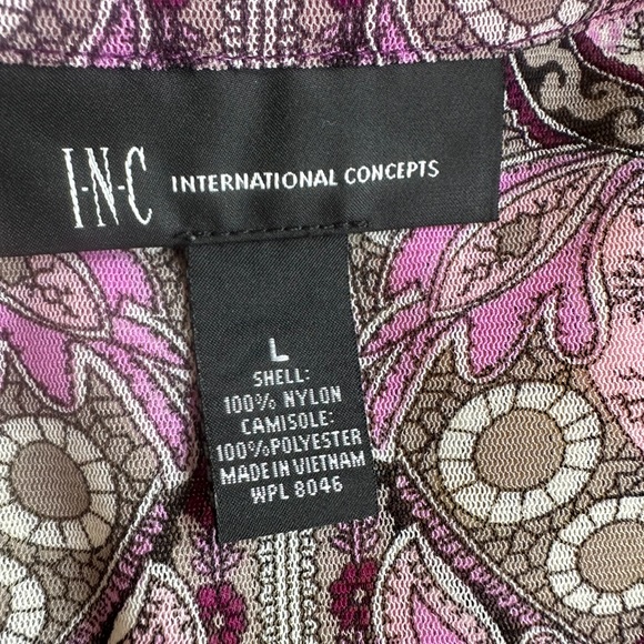 SIZE LARGE - SHEER PURPLE PAISLEY BUTTON DOWN BLOUSE - Picture 3 of 6